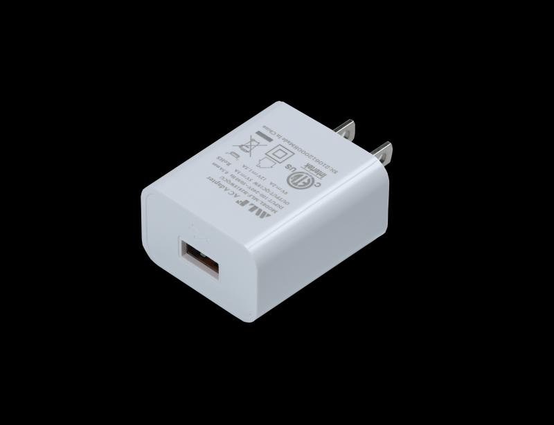 B28 QC18W 中规单USB 充电器 